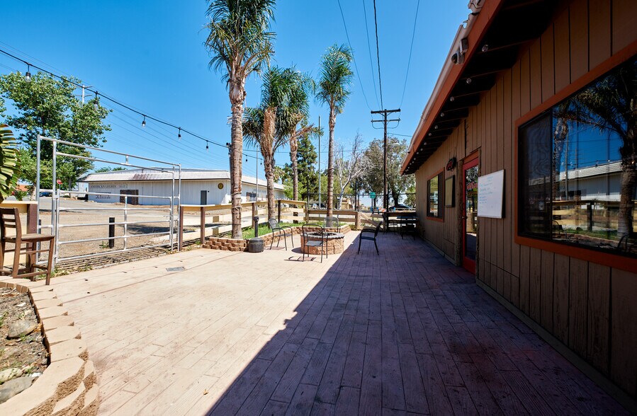 More Photos Of 3841 Hamner Ave, Norco Bar For Sale