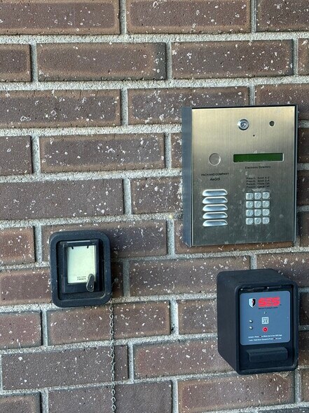 More Photos Of 1612 W Olive Ave, Burbank Medical For Lease