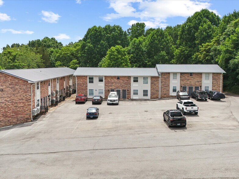 Primary Photo Of 112 Becky Dr, Greeneville Apartments For Sale