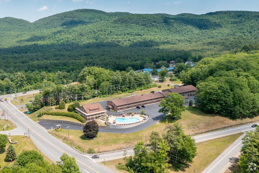 More Photos Of 2452 State Route 9N, Lake George Hotel For Sale