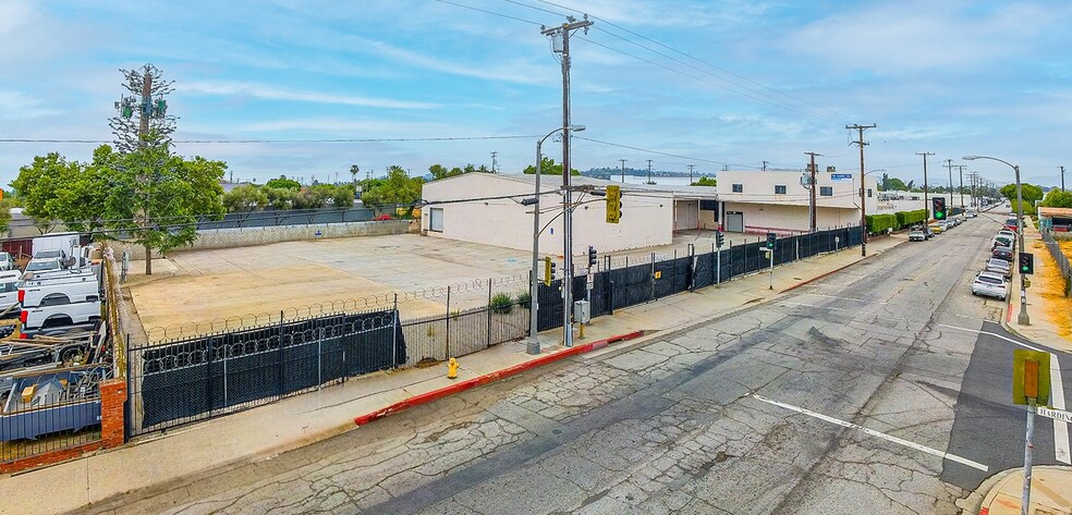 Primary Photo Of 1516-1530 1st St, San Fernando Manufacturing For Lease