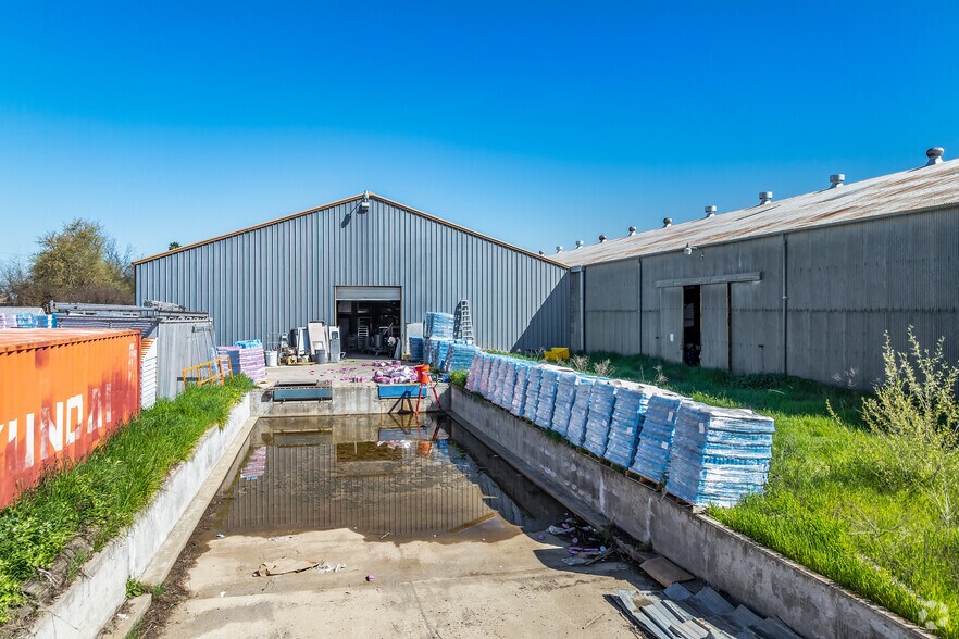 More Photos Of 42445 County Road 116, Knights Landing Manufacturing For Lease
