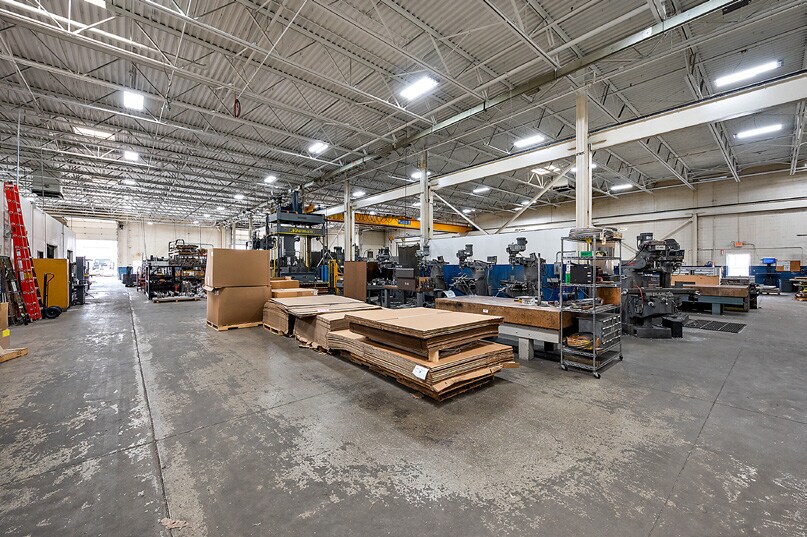 More Photos Of 44837 Morley Dr, Clinton Township Manufacturing For Sale