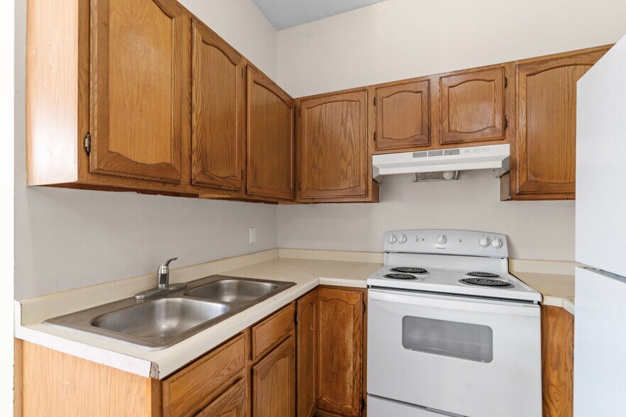 More Photos Of 904 Rice St, Saint Paul Apartments For Lease