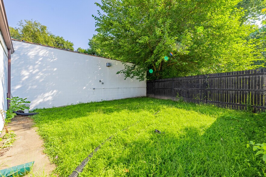 More Photos Of 13039 S Division St, Blue Island Manufacturing For Sale