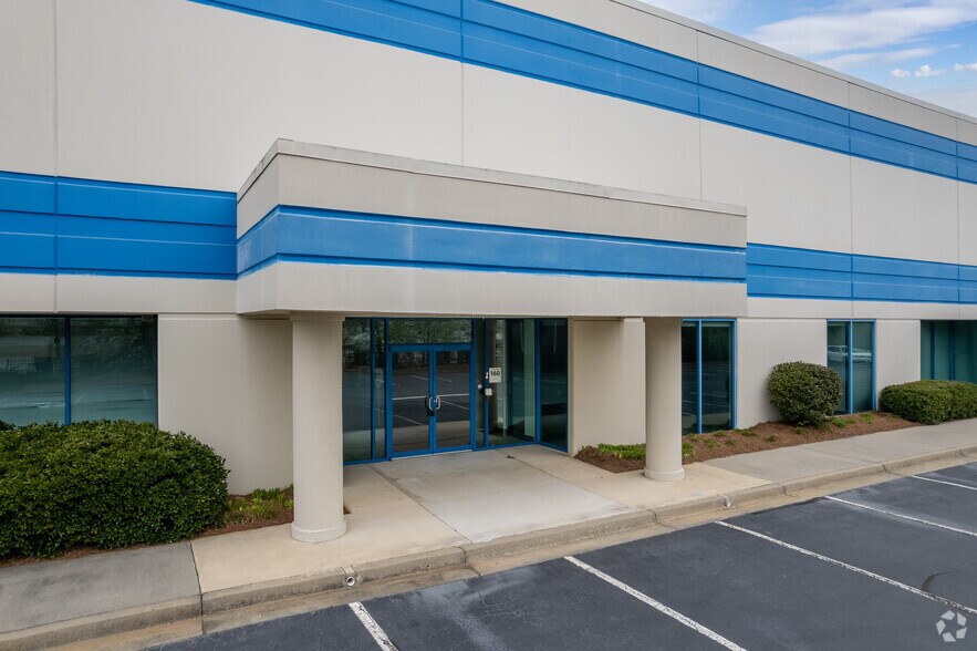 More Photos Of 7000 Highlands Pky SE, Smyrna Warehouse For Lease