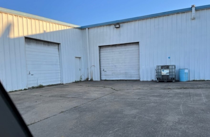 More Photos Of 2975 Highway 61 N, Tunica Manufacturing For Sale