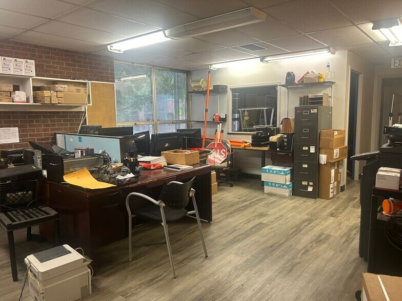 More Photos Of 1915-1919 E Colfax Ave, Denver Office For Sale