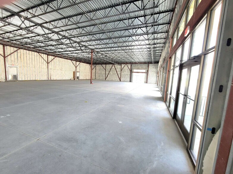 More Photos Of 1301 W Polk Ave, Pharr Storefront For Lease