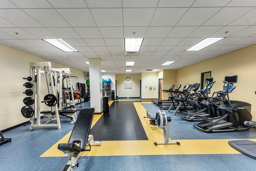 More Photos Of 75 Sam Fonzo Dr, Beverly Office For Lease