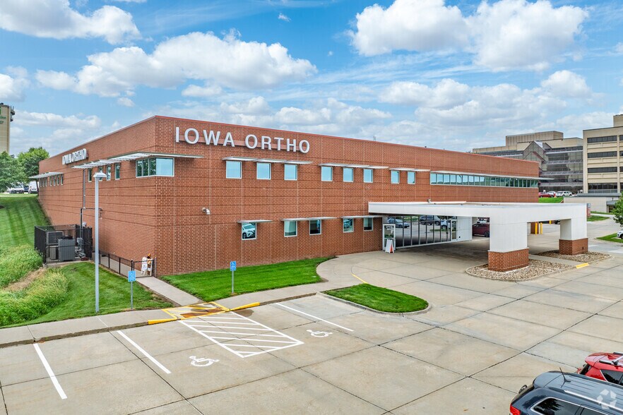 Primary Photo Of 450 Laurel St, Des Moines Office For Sale