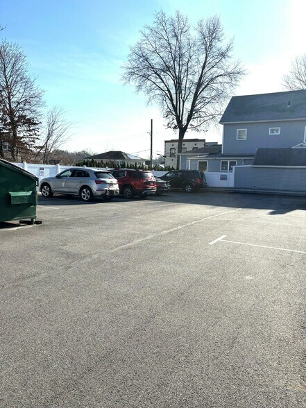 More Photos Of 305-307 Halstead Ave, Harrison General Retail For Sale