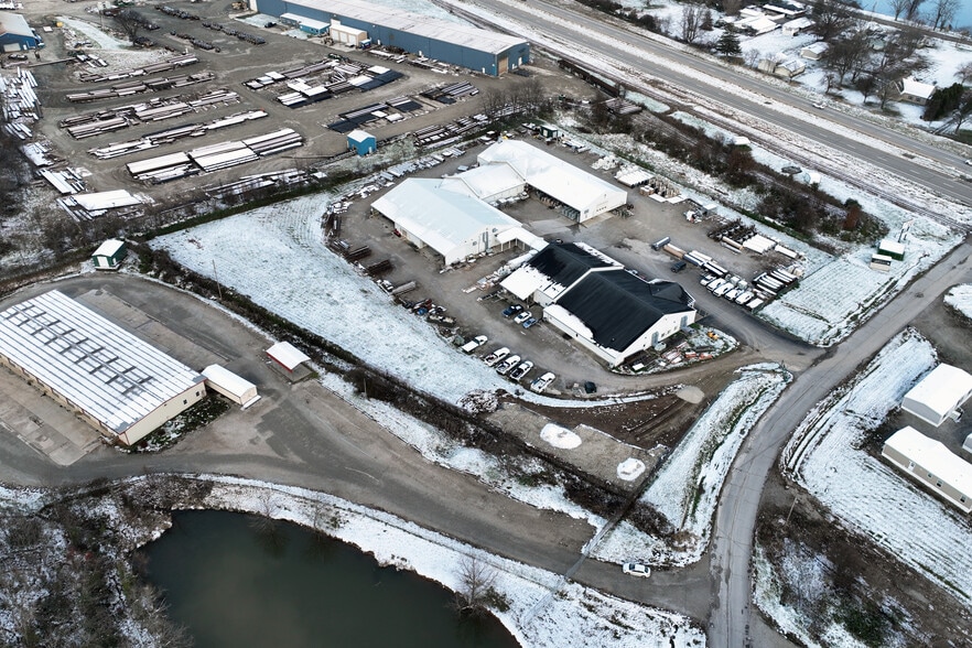 More Photos Of 150 Ayers Blvd, Belpre Light Distribution For Lease