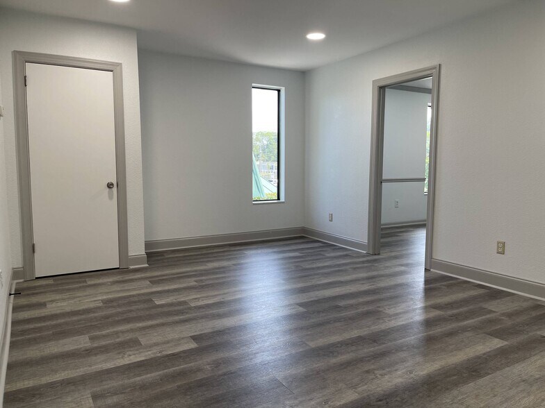 More Photos Of 1009 Keith St NW, Cleveland Office For Lease