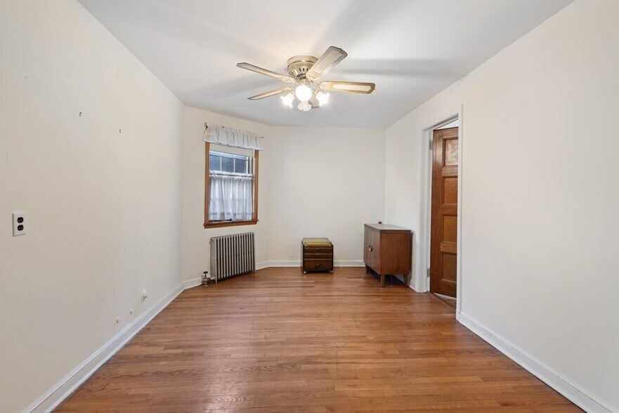 More Photos Of 370 Mamaroneck Ave, Mamaroneck Storefront Retail Residential For Lease