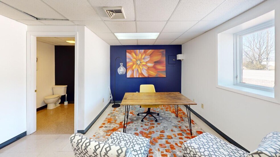 More Photos Of 7947 Southeastern Ave, Indianapolis Loft Creative Space For Lease