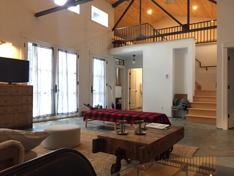 More Photos Of , Hudson Unknown For Sale