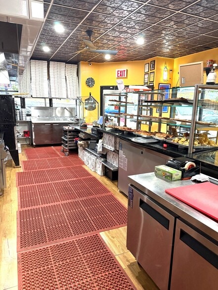 More Photos Of 4201 7th Ave, Brooklyn General Retail For Lease