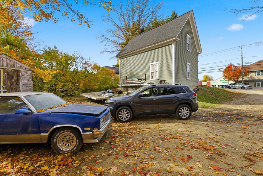 More Photos Of 158 Court St, Laconia Apartments For Sale