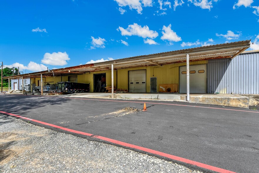 More Photos Of 4006 Texoma Pky, Denison General Retail For Sale