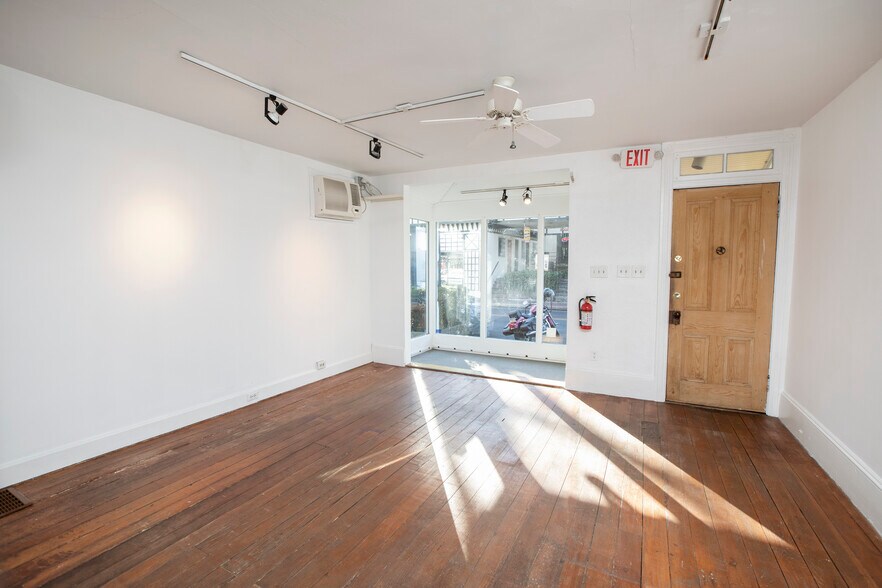 More Photos Of 128 S Main St, New Hope Storefront Retail Office For Sale