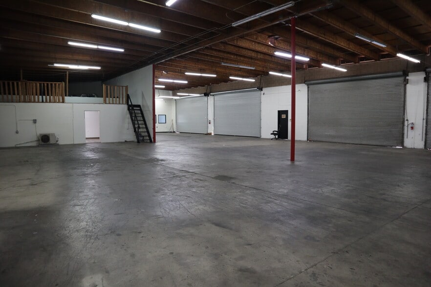 More Photos Of 110 Washburn Cir, Corona Unknown For Lease