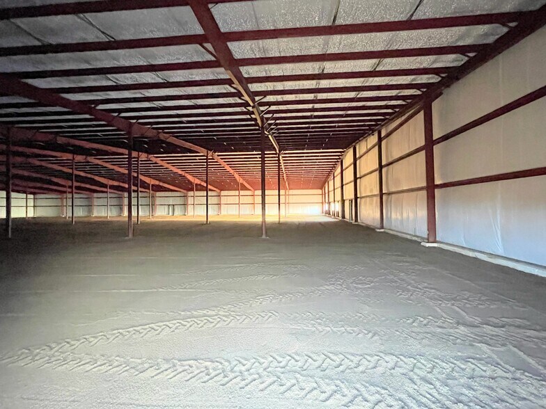 More Photos Of 300 Hammontree Dr, Morenci Warehouse For Lease