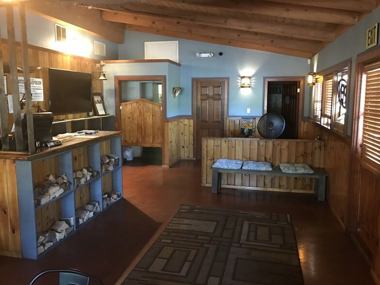 More Photos Of 23360 Lake Manor Dr, Chatsworth Restaurant For Sale