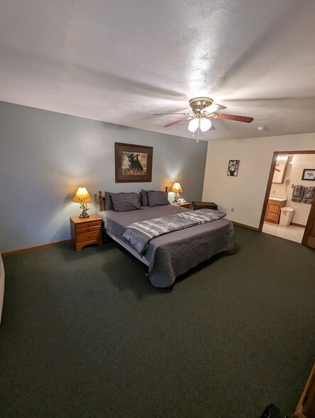 More Photos Of 32600 N State Route 44, Slate Run Hotel For Sale