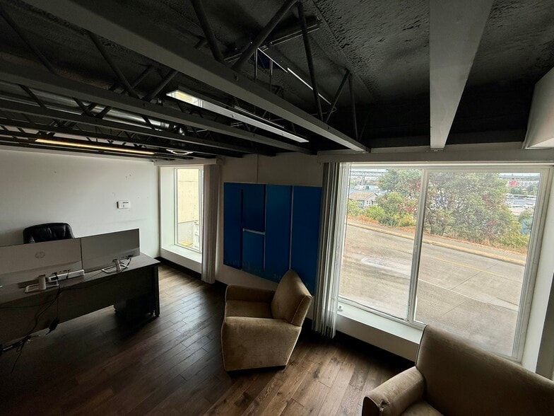 More Photos Of 2220 N Pacific St, Seattle Warehouse For Lease