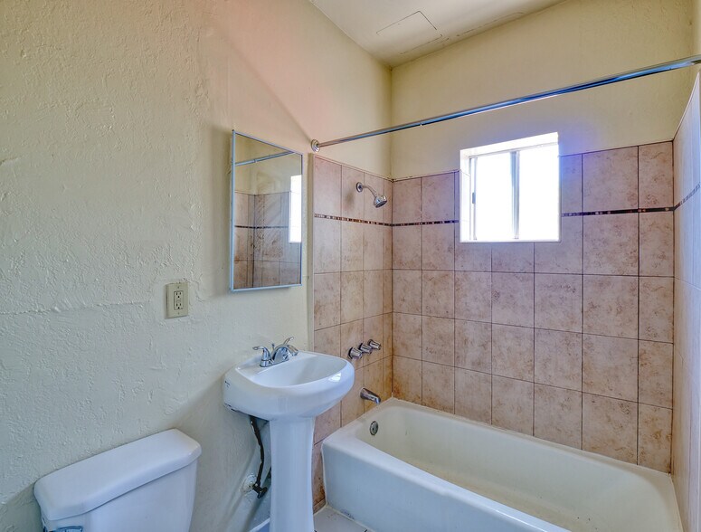 More Photos Of 4160 Rosewood Ave, Los Angeles Apartments For Sale