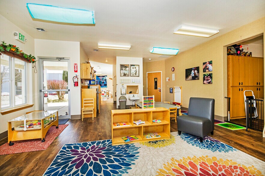 More Photos Of 137 McGhee Rd, Sandpoint Storefront Retail Office For Sale