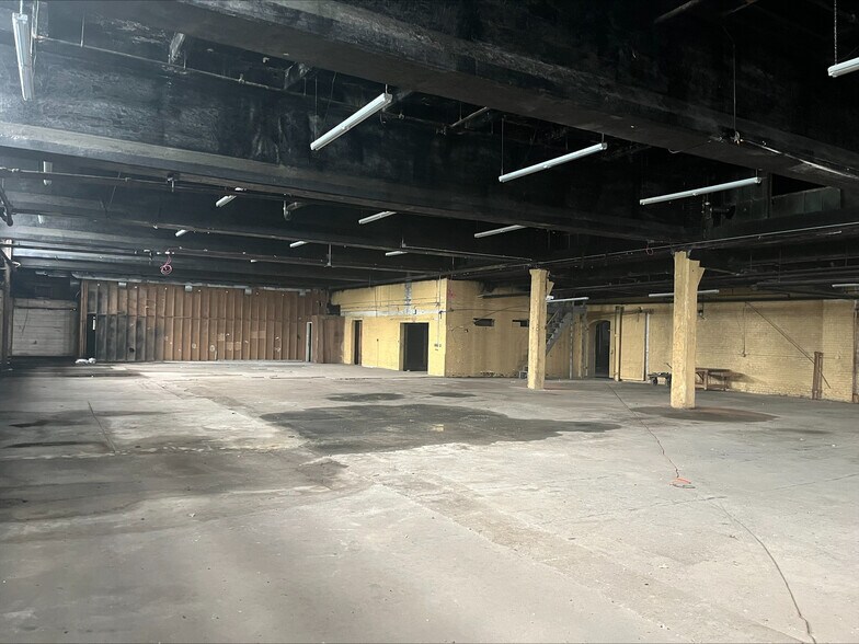 More Photos Of 2427-2435 W York St, Philadelphia Manufacturing For Sale
