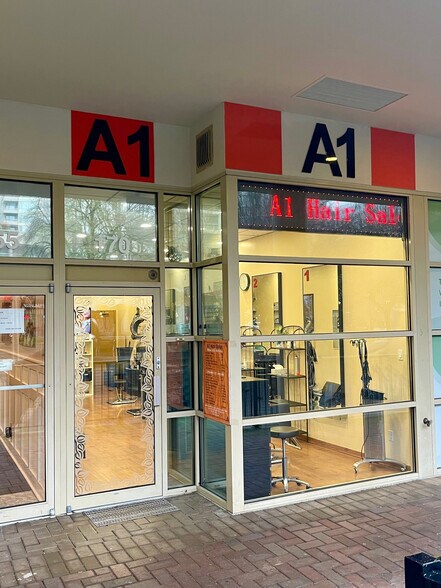 More Photos Of 8279 Saba Rd, Richmond Apartments For Sale