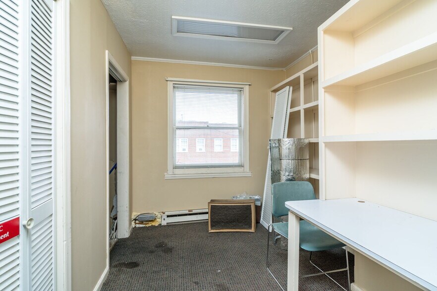 More Photos Of , Waynesboro Office For Sale