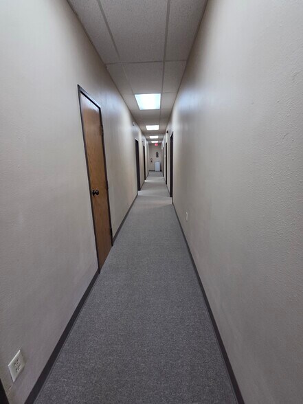More Photos Of 317 SW C Ave, Lawton Office For Lease
