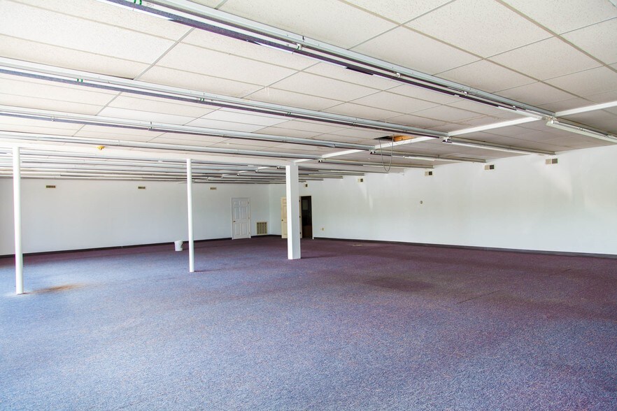 More Photos Of 1068-1078 Route 28, South Yarmouth Freestanding For Lease