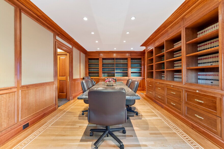 More Photos Of 77 Jefferson Plz, Totowa Office For Sale
