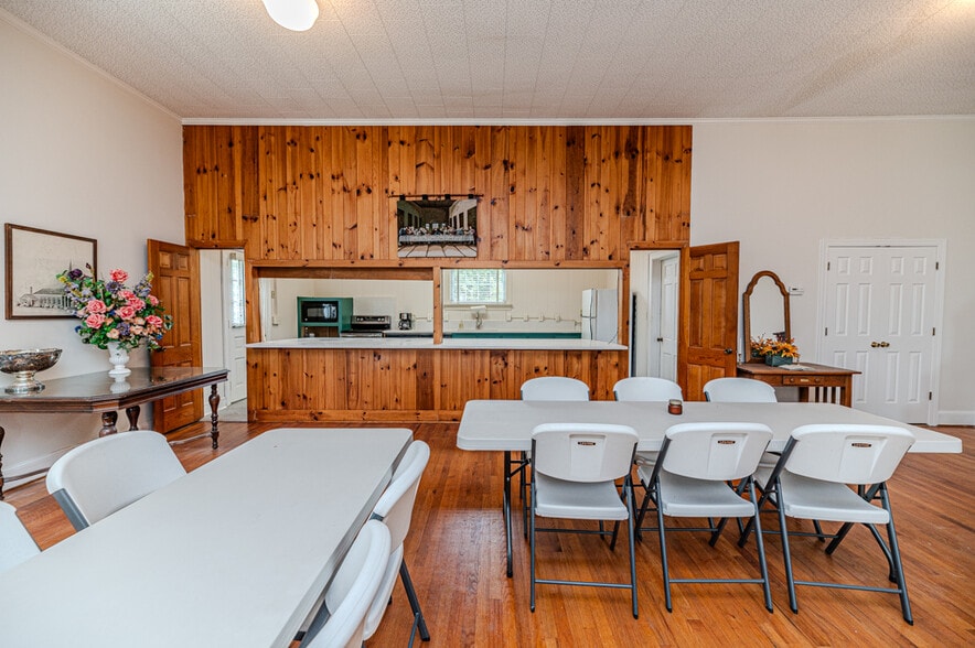 More Photos Of 211 Main st, Broadway Religious Facility For Sale