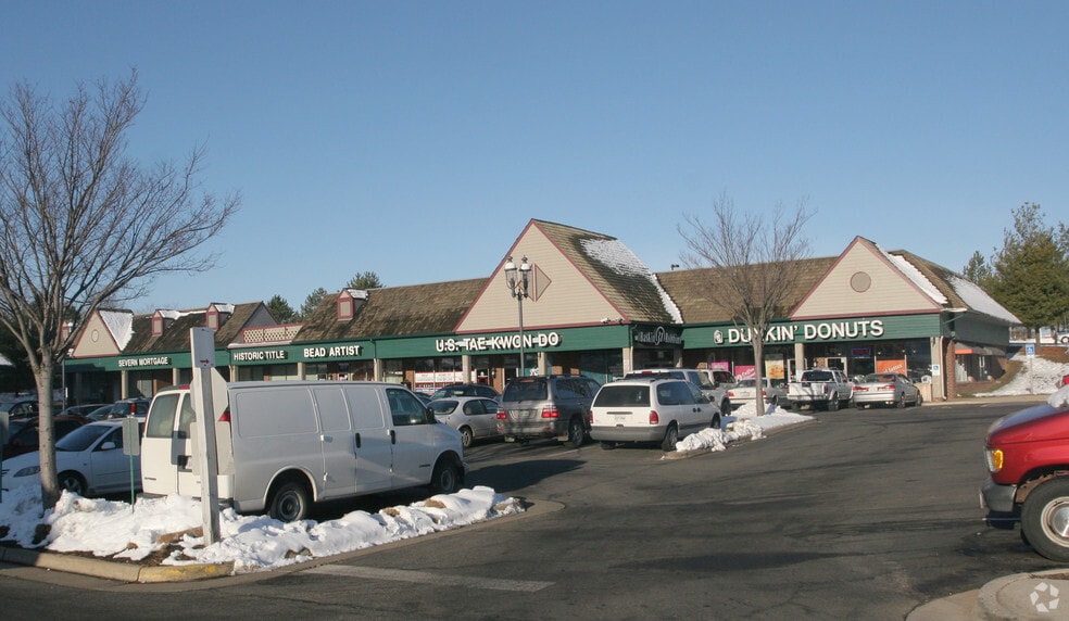 More Photos Of 525 E Market St, Leesburg Storefront For Lease