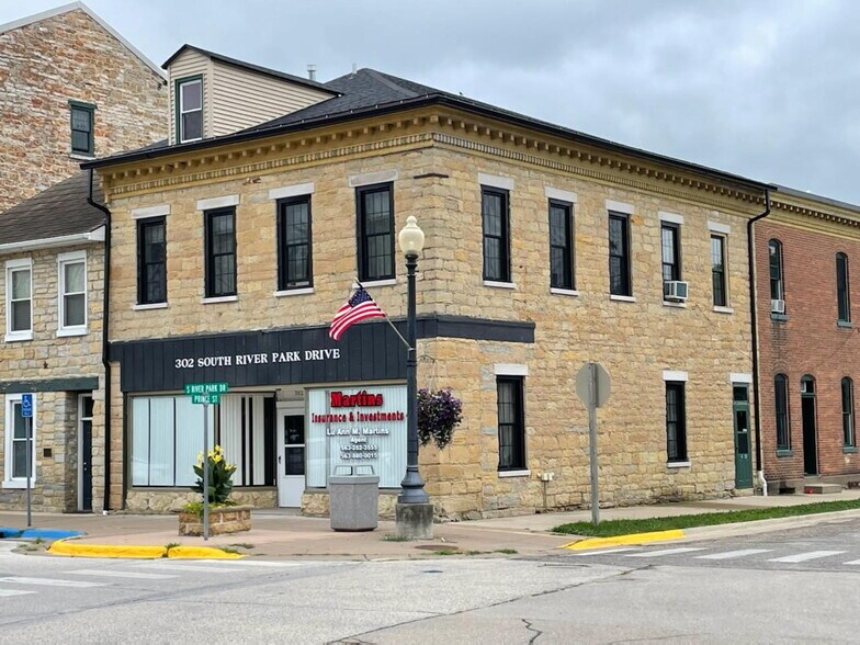 Primary Photo Of 302-304 S River Park Dr, Guttenberg Apartments For Sale