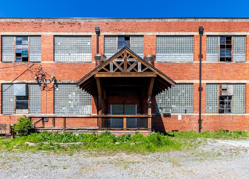More Photos Of 2301 E 28th St, Chattanooga Manufacturing For Lease