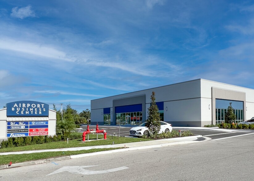 Primary Photo Of 6935 E 15th St, Sarasota Light Distribution For Lease