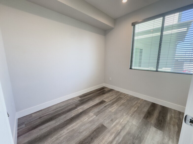 More Photos Of 1420 Pacific Beach Dr, San Diego Apartments For Sale