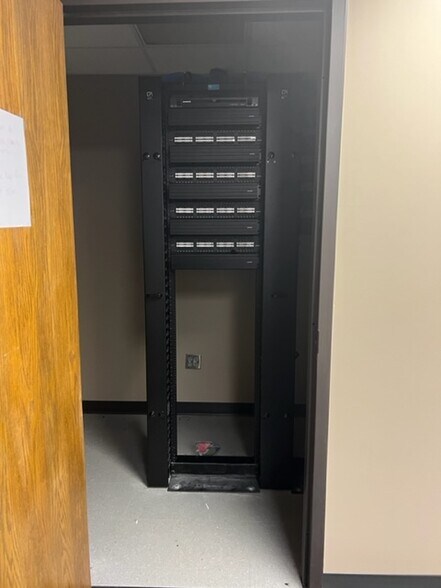 More Photos Of 1218 W Rock Creek Rd, Norman Office For Lease