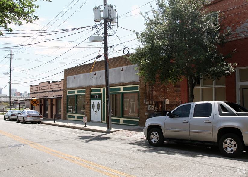 More Photos Of 1710 N 14th St, Tampa Storefront For Lease