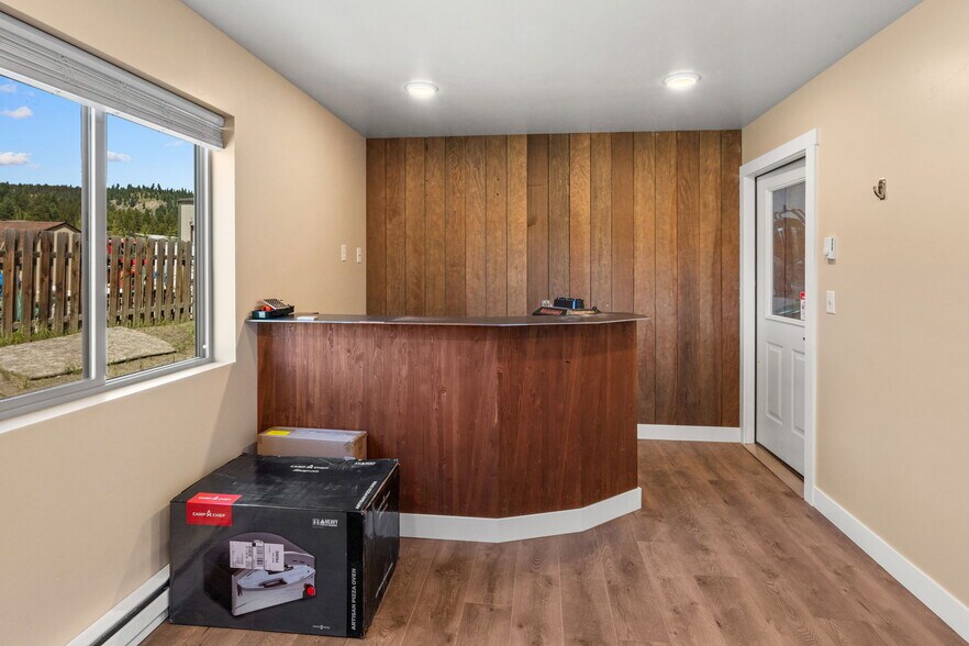 More Photos Of , Big Sky Warehouse For Lease