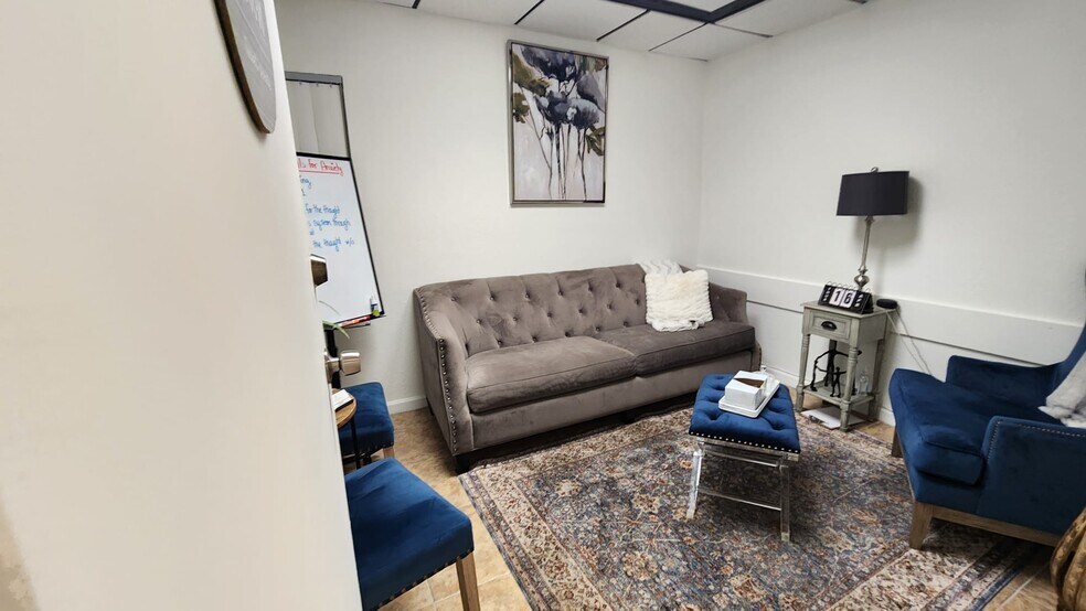 More Photos Of 7800 W Oakland Park Blvd, Sunrise Medical For Lease