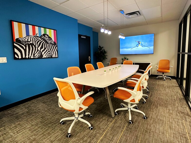 More Photos Of 1209 S Saint Marys St, San Antonio Coworking Space