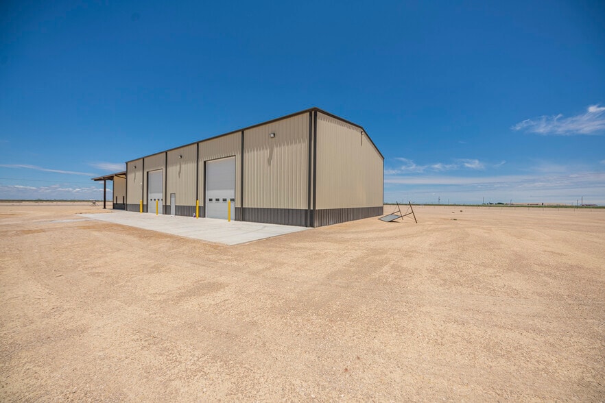 More Photos Of 16571 W Basin S, Odessa Warehouse For Sale